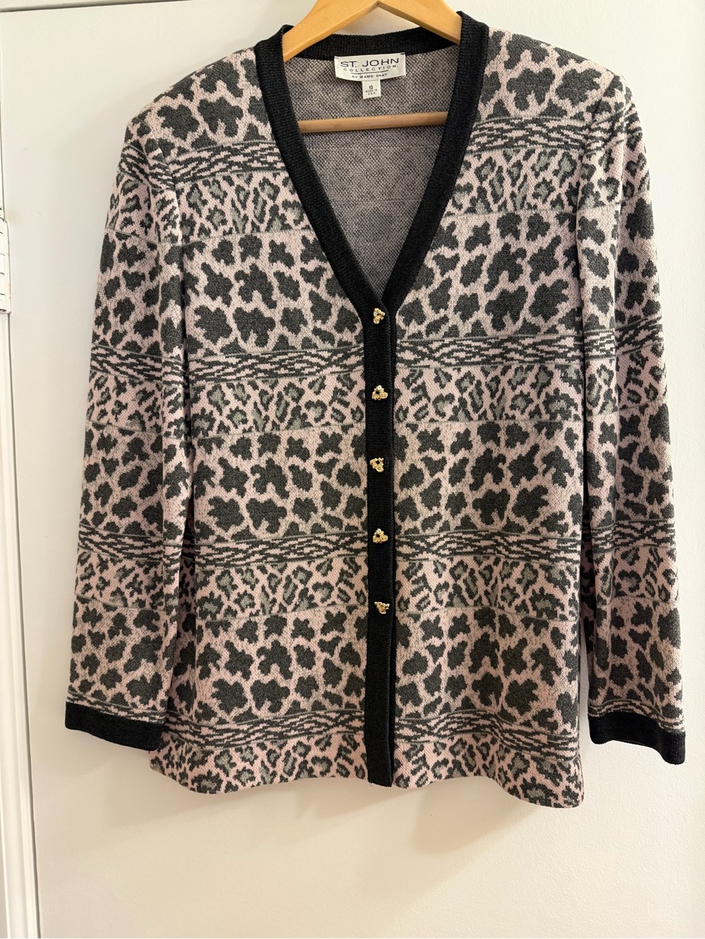 St. John Pink and Black Leopard Jacquard V-Neck Cardigan with Gold Heart Buttons